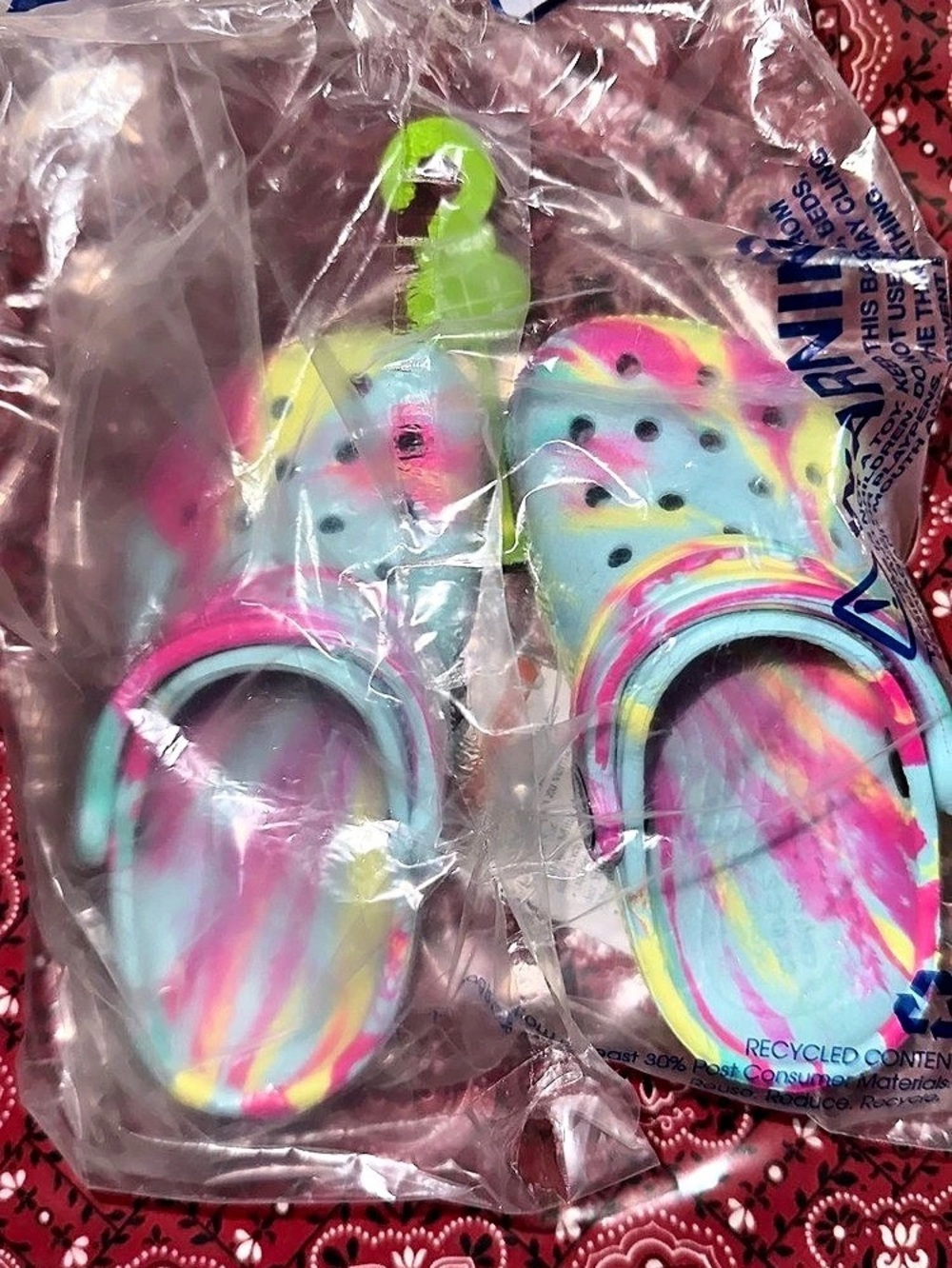 Crocs Classic Marbled Clog Marbled Clogs in Pink & Blue Kids US c6 NWT